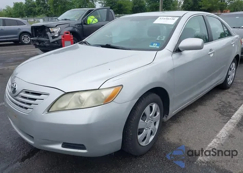 2008 Toyota Camry Le z USA, uszkodzony, nr VIN 4T1BE46K18U253192